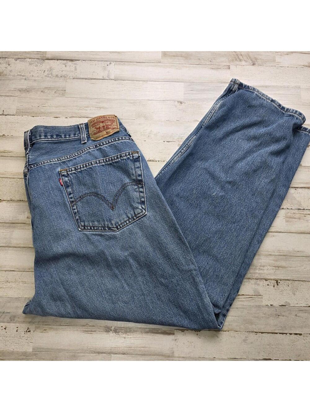 VTG Levi's 560 Comfort Fit Jeans Mens 44x32 (Fits 42x31)  Relaxed Tapered Denim